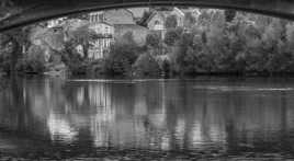 Sous le pont