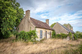 Maison contre nature