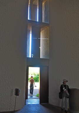 Entrons dans la chapelle