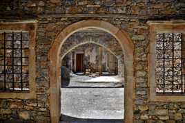 Sur l'île des lépreux