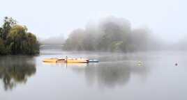 Brouillard sur le lac.