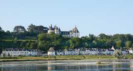 Château et village couleur
