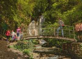 Les fantômes de la cascade