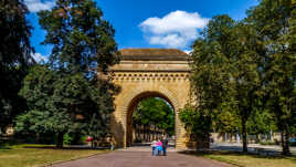 Porte Serpenoise.