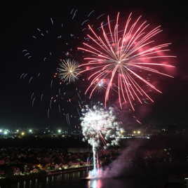 Ouverture du bal des feux d'artifices