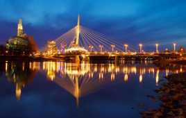 L'heure bleue sur le Pont Provencher