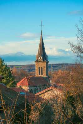 L église