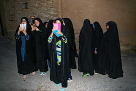 rencontre au coin d'une rue