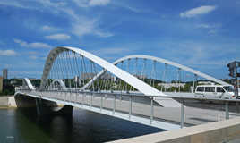 Pont Schuman