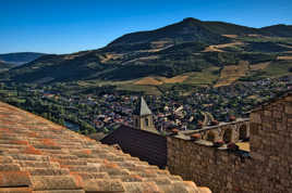 Aguessac... sur un toit perché