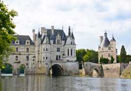 Château des Dames en s'éloignant