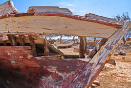 Par le trou de la coque