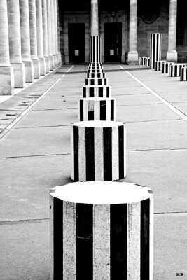 Colonnes de Buren et autres