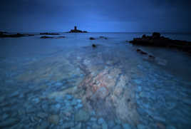 L'Île d'Or encore noire !