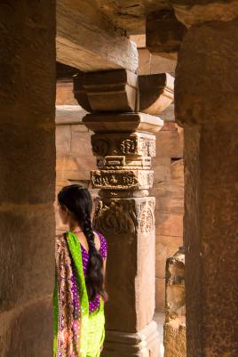 Saree et vieilles pierres