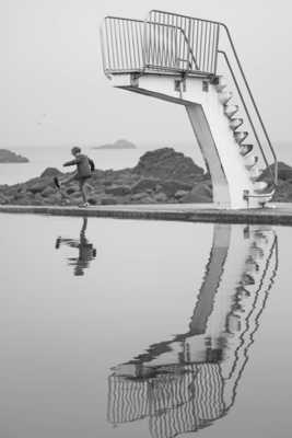 jeu au bord du plongeoir