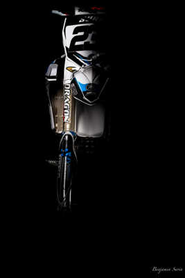 Un monstre dans l'ombre