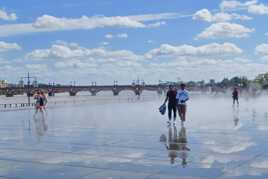 miroir en bordeaux