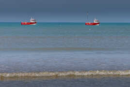 Bateau de pêche en attente