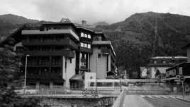 Plus vite que la lumière