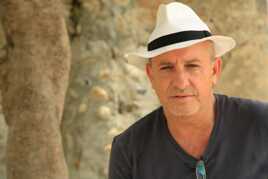 Quand il regarde... A quoi pense - t-il vraiment ?