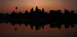 Le soleil se lève sur les Temples d'Angkor