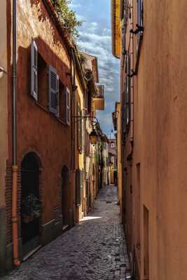 Ruelle à Saint-Laurent-du-Var