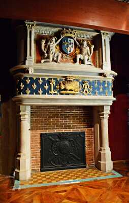 Cheminées du Château Royal de Blois 1