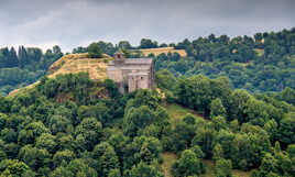 Eglise St Pierre de Bredons