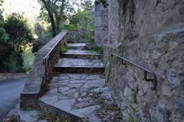 Passage en pierre de schiste