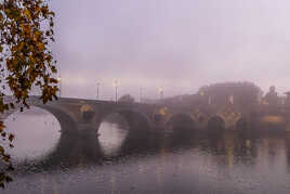 Le Pont Neuf dans la brume