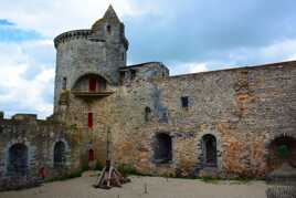 Château de Fougères Tour d'angle