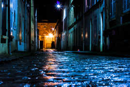 rue humide de nuit 01