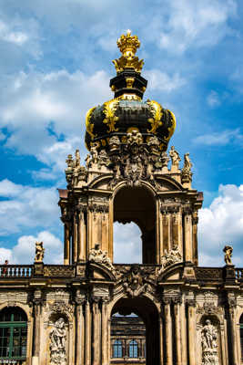 Le Zwinger, la porte de la couronne (Kronentor)