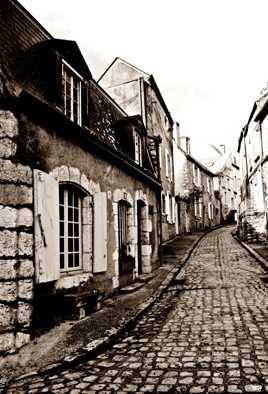 Ruelle pavée sépia