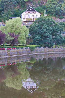 Ourthe et reflets