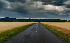 Une route vers l orage