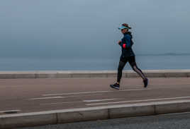 Voler un tout petit peu...