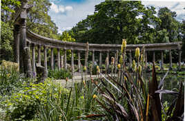 la naumachie et sa colonnade Parc Monceau