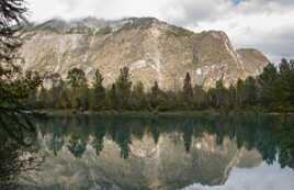 Le lac et ses reflets.