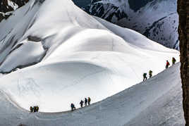 Cordée vers le Mont blanc