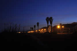 Nuit dans la station balnéaire de Sainte-Marie la Mer