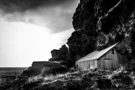 Grabbed by the mountain