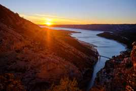 Les couleurs chaudes du Lac de Sainte Croix.