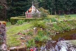 Au bord de la rivière