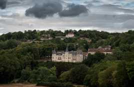 petite maison au-dessus du château