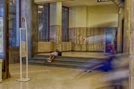 Le dormeur et le fantome