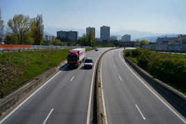 la rocade, un vendredi midi