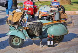 VESPA CAMPING!