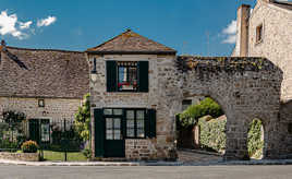 enceinte St-Sulpice de Favières